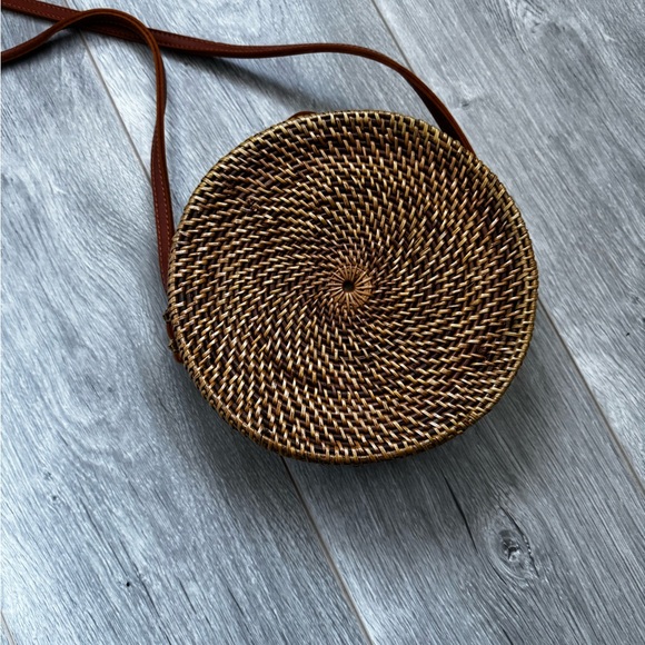 Round Woven Crossbody Bag - Brown - Picture 2 of 4